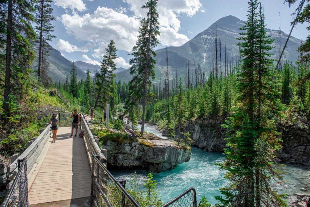 Kootenay National Park Vs Yoho National Park