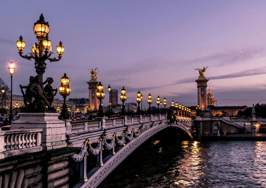 Best Time Of Year To Visit London And Paris